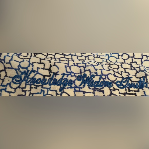 Robert Graham - Picture 6 of 7